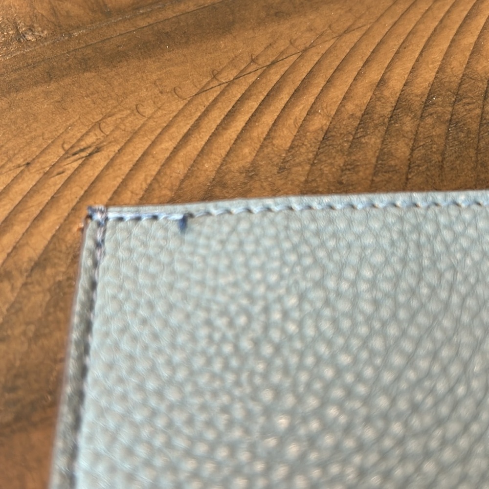 Anne Klein Cardholder With Silver Chain - Picture 3 of 9